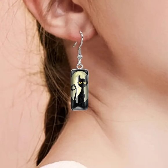 Cat and Moon Drop Hook Earrings Silver Halloween Goth Unique Glam NWT - Picture 1 of 4